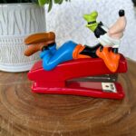 Vintage Walt Disney Goofy stapler, excellent condition !